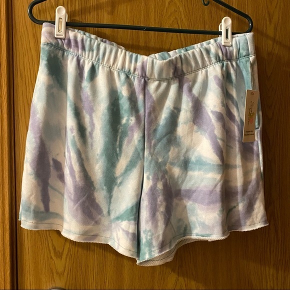 - Secret Treasure Shorts Woman’s‎ Size L 12-14 New Stretch. - Picture 1 of 8